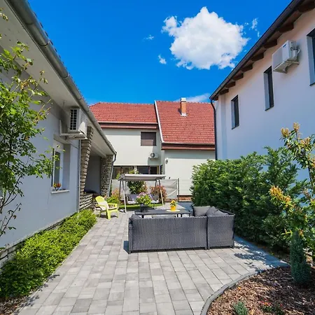 Ubytování v soukromí Helka Ház *