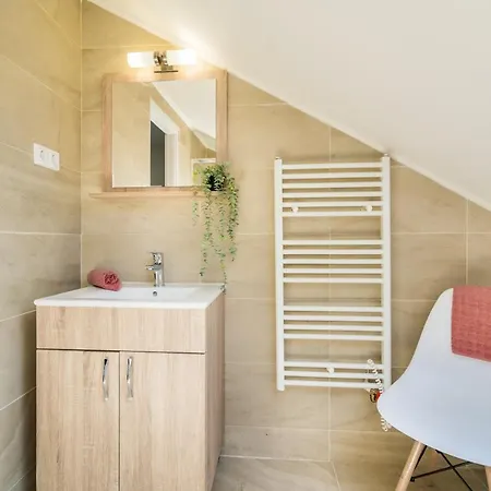 Helka Ház Homestay szállás *