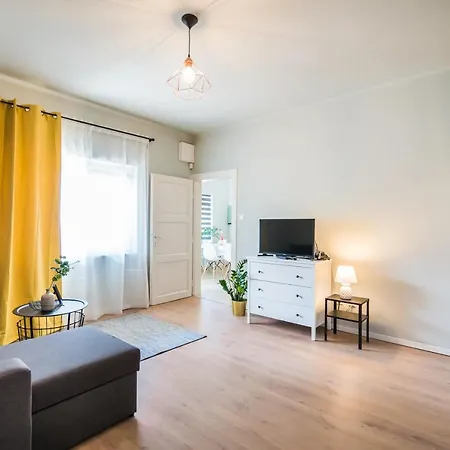 Helka Ház Homestay szállás *